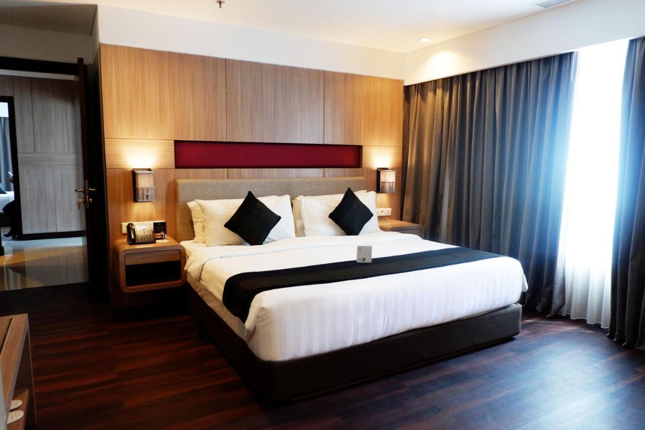 El Hotel Royale Bandung Exterior photo